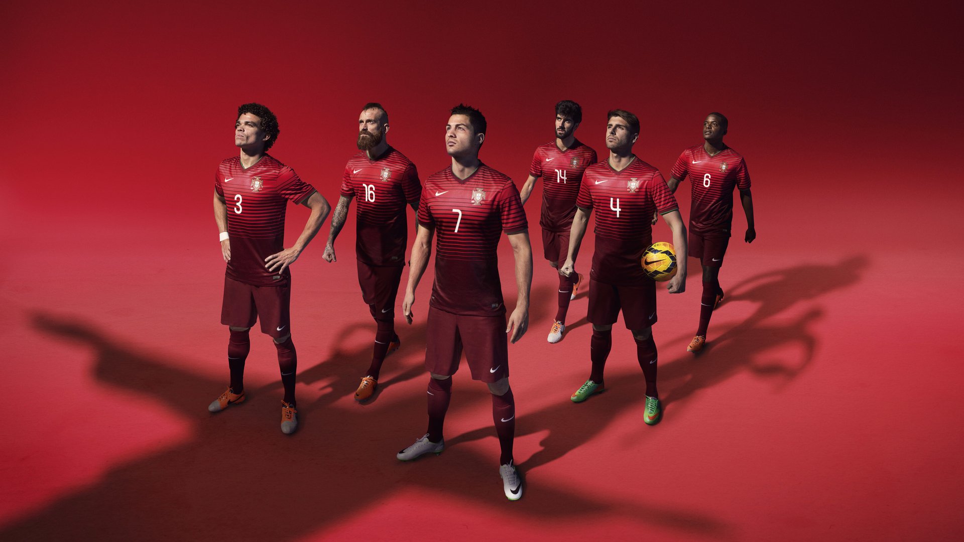 意甲长传撕裂:瞬间破门令人沸腾,意甲连冠