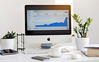 爱游戏全站-_骑士队展现无限潜力，冲击季后赛_，骑士队阵容名单最新